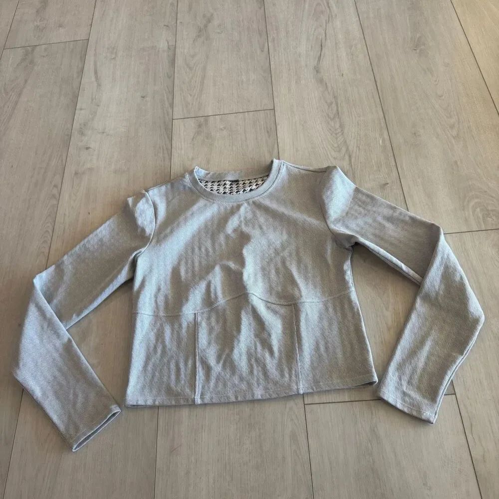 Vuori Grey Long Sleeve Tee size L